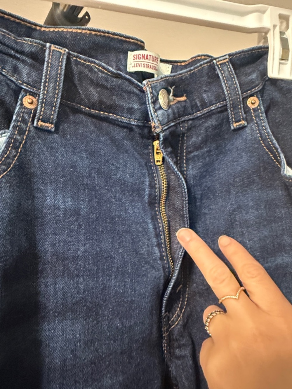 Levi's Men's Dark Blue Bootcut Jeans - Picture 3 of 7